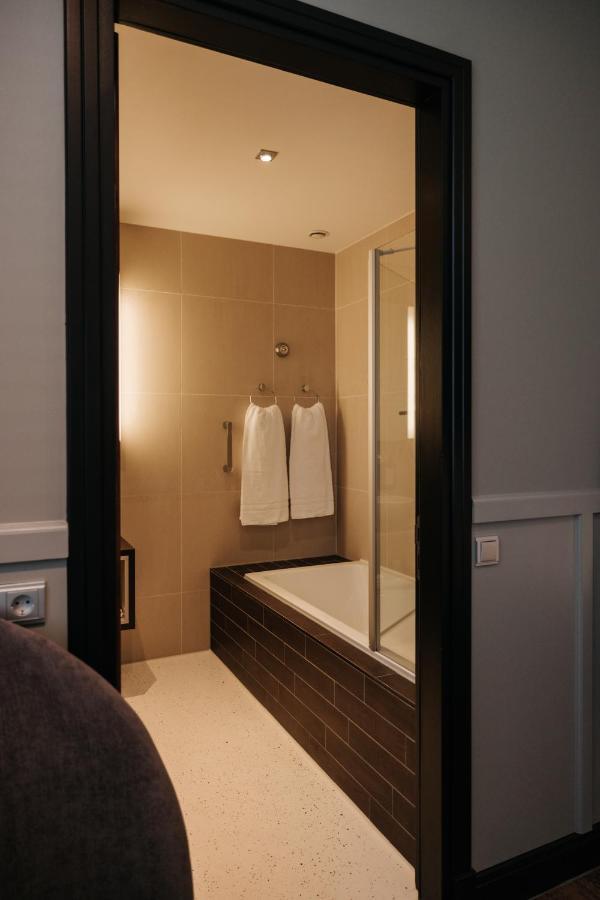 Hotel & Spa Savarin - Rijswijk, The Hague Exterior photo
